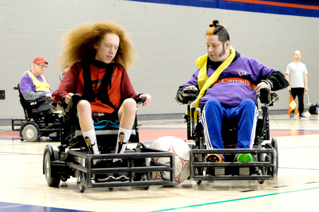 Powderhounds Adaptive Snow Sports People in Motion Kelowna, BC